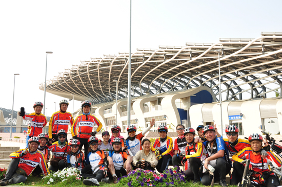 6cabb917-f799-4c87-9f7d-1d3f42db0fa5