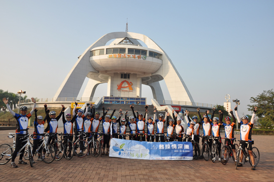 8cf65d98-d53a-4d3e-b73c-4e4b989f8257