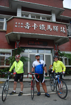 6b998965-b56a-446c-bb1a-6f780c56d5a5