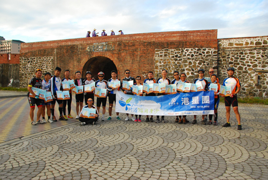 35ad072b-2b1b-4cb4-b5d1-993abb98bf95