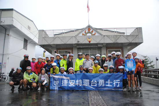 b1fdf998-9bea-4f79-9e41-41a5a2e77c5a