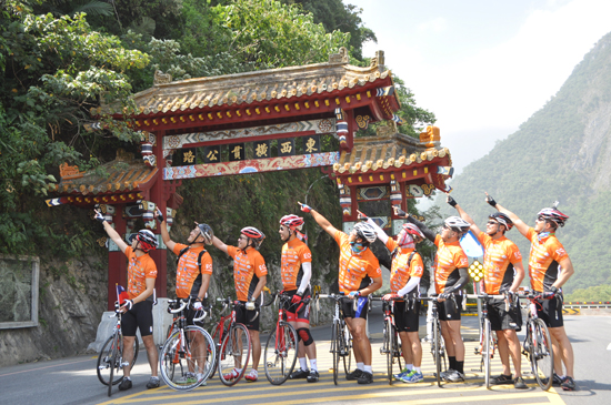 2b7704e8-61b1-45c9-97e4-0109830ce948