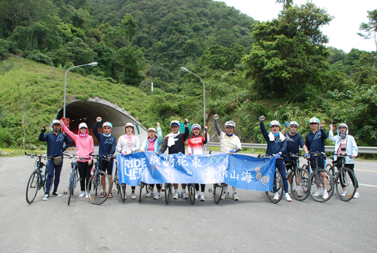 cca85903-e792-4e27-a8ce-bb9cb7af5f4f